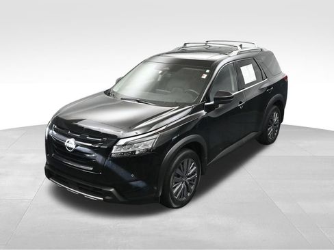 Used 2024 Nissan Pathfinder SL w/ SL Premium Package FWD image 33