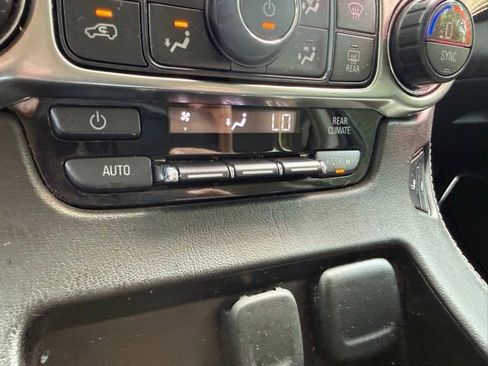 Used 2019 Chevrolet Tahoe LT RWD image 39