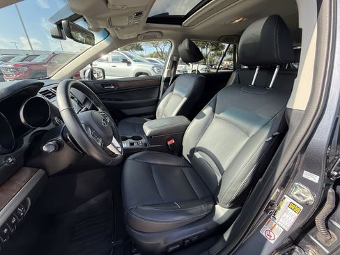 Used 2017 Subaru Outback 2.5i Limited image 28