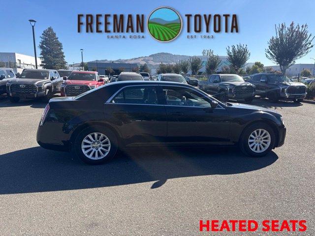 Used 2013 Chrysler 300 w/ Driver Convenience Group RWD image 4
