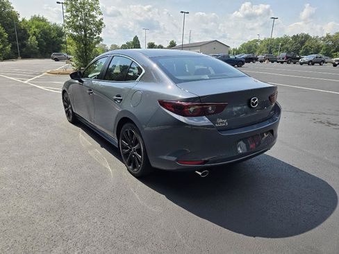 Used 2023 MAZDA MAZDA3 s FWD image 6