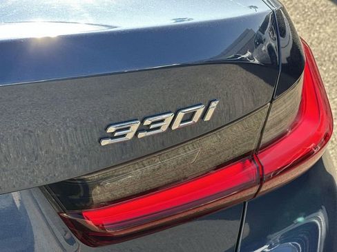 Used 2022 BMW 330i Sedan RWD image 32