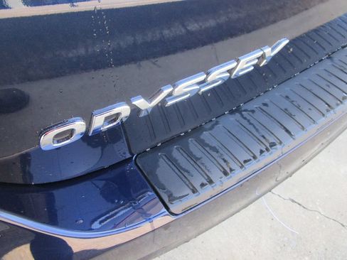 Used 2022 Honda Odyssey EX-L image 11