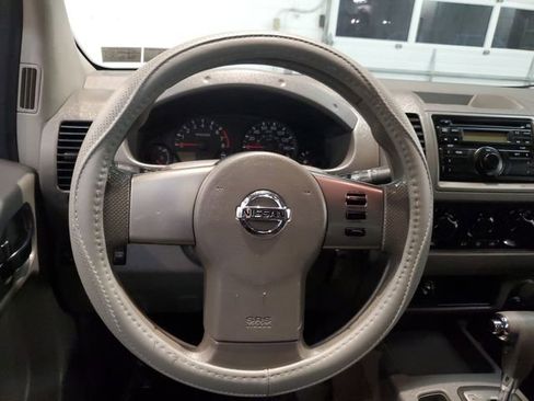 Used 2008 Nissan Frontier SE w/ SE Value Truck Pkg image 16