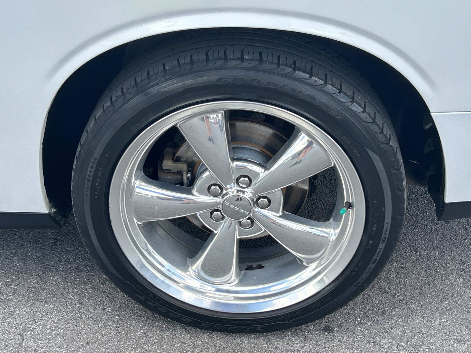 Used 2011 Dodge Challenger R/T RWD image 17