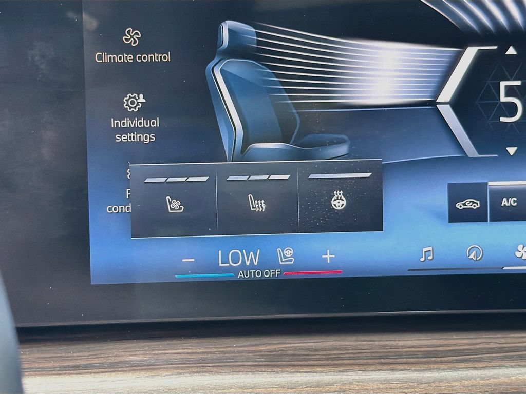 Used 2024 BMW X7 xDrive40i AWD/4WD image 20