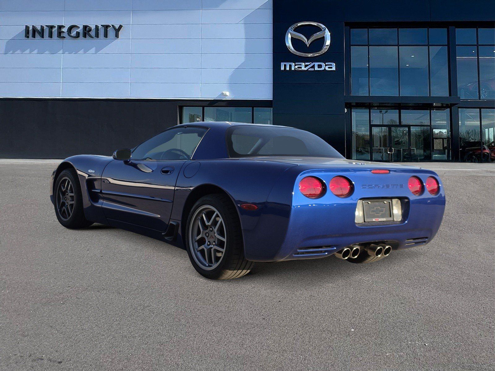 Used 2003 Chevrolet Corvette Z06 w/ Memory Package, 3 Drivers RWD image 4