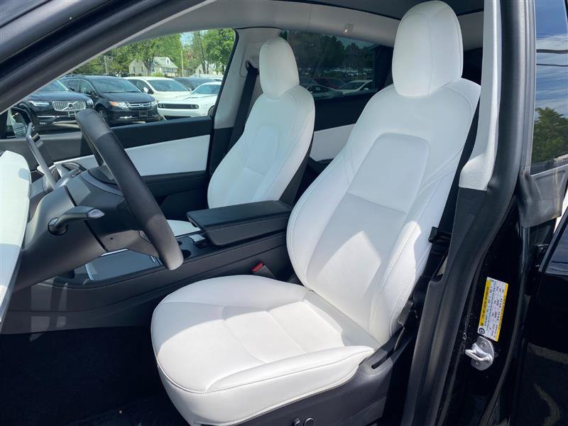 Used 2023 Tesla Model 3 Standard Range RWD image 9