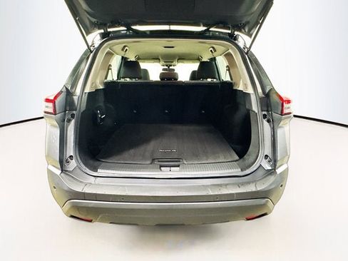 Used 2021 Nissan Rogue S image 19