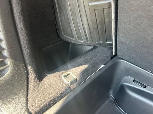 Used 2023 Dodge Durango GT RWD image 13