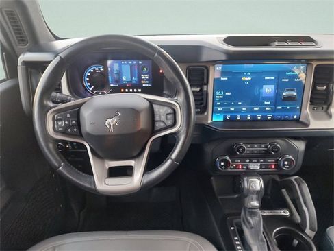 Used 2021 Ford Bronco Outer Banks image 14