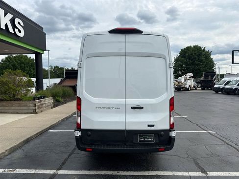 Used 2025 Ford Transit 250 148 High Roof Extended w/ Load Area Protection Package RWD image 7