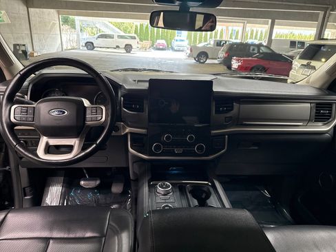 Used 2024 Ford Expedition XLT AWD/4WD image 22