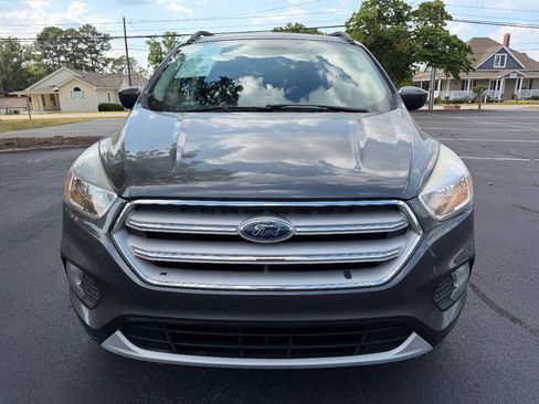 Used 2018 Ford Escape SE AWD/4WD image 3