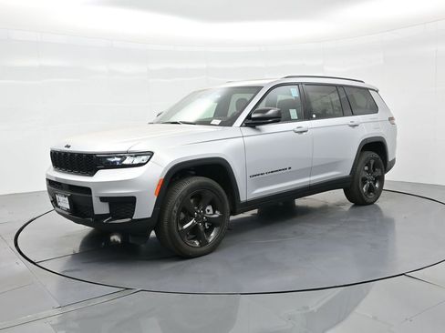 New 2025 Jeep Grand Cherokee L Altitude image 58