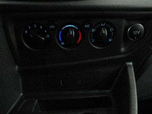 Used 2018 Ford Transit 150 XLT image 21