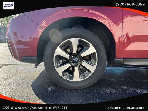 Used 2017 Subaru Forester 2.5i Premium w/ All-Weather Package AWD/4WD image 13