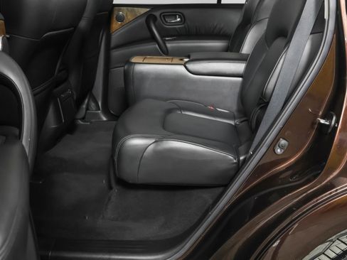 Used 2021 Nissan Armada SL w/ Captain's Chairs Package AWD/4WD image 37