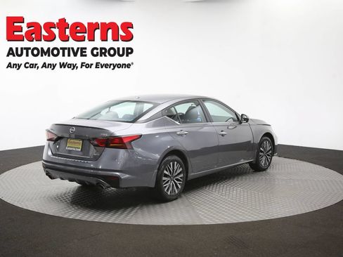 Used 2023 Nissan Altima 2.5 SV w/ SV Premium Package AWD/4WD image 41