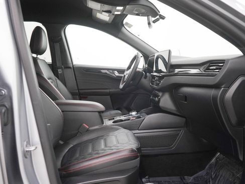 Used 2023 Ford Escape ST-Line Elite w/ Premium Technology Package AWD/4WD image 13