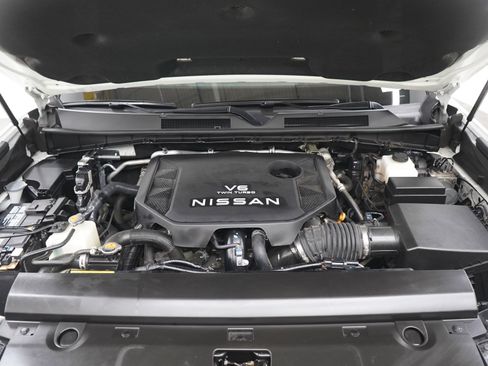 Used 2025 Nissan Armada PRO-4X w/ Pro-4X Premium Package image 35