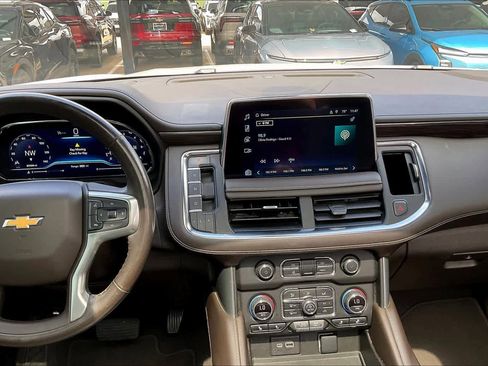 Used 2022 Chevrolet Tahoe LT w/ LT Signature Plus Package AWD/4WD image 8