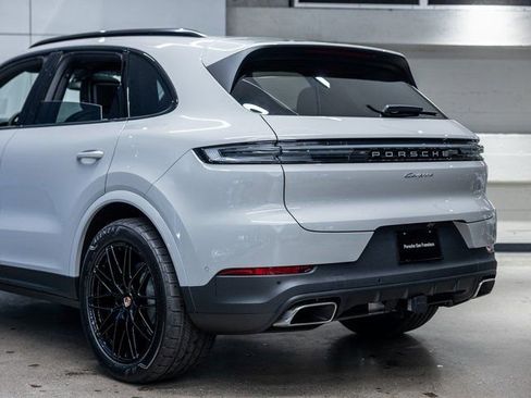 New 2026 Porsche Cayenne image 26