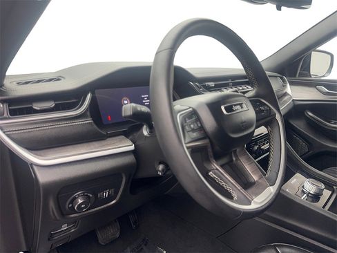 Used 2024 Jeep Grand Cherokee L Limited w/ Luxury Tech Group II image 55