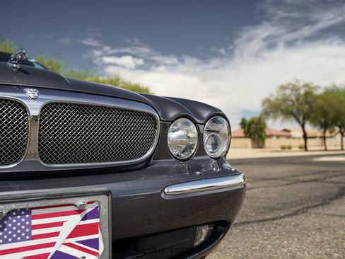 Used 2006 Jaguar XJ8 RWD image 80