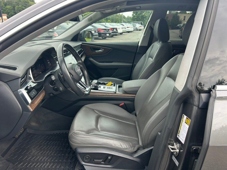 Used 2019 Audi Q8 Premium Plus AWD/4WD image 16