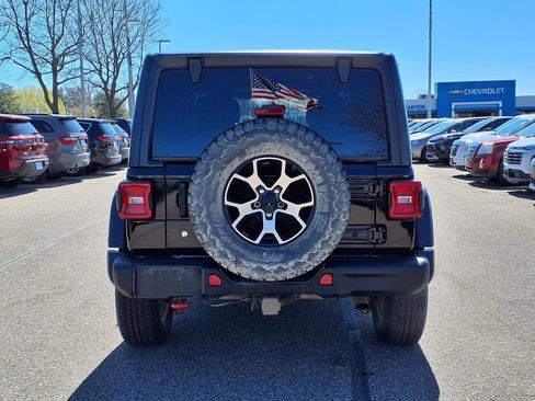 Used 2018 Jeep Wrangler Unlimited Rubicon w/ Steel Bumper Group AWD/4WD image 5