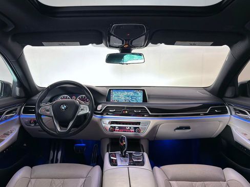 Used 2019 BMW 750i xDrive w/ M Sport Package AWD/4WD image 29