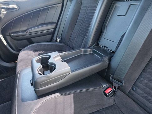 Used 2018 Dodge Charger R/T RWD image 21