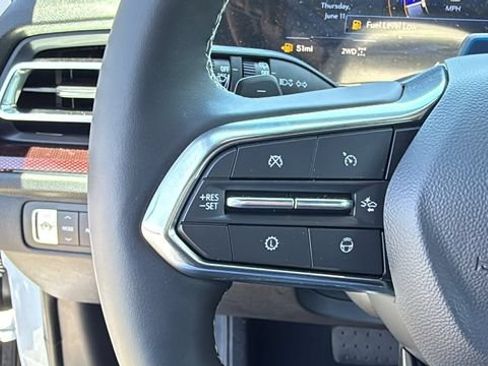 New 2026 Chevrolet Traverse Z71 w/ Enhanced Driving Package AWD/4WD image 25