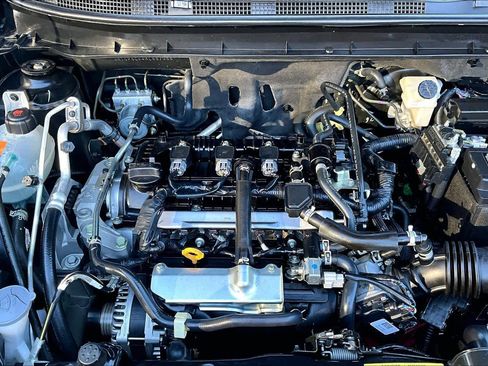 Certified 2024 Nissan Kicks SV image 31