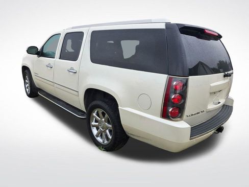 Used 2014 GMC Yukon XL Denali AWD/4WD image 6