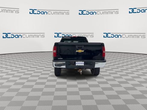 Used 2007 Chevrolet Silverado 2500 LT w/ 2LT Convenience Package AWD/4WD image 7