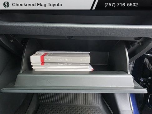 Used 2024 Toyota RAV4 SE w/ Weather & Moonroof Package image 48