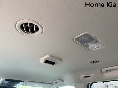 New 2026 Kia Carnival EX FWD image 22