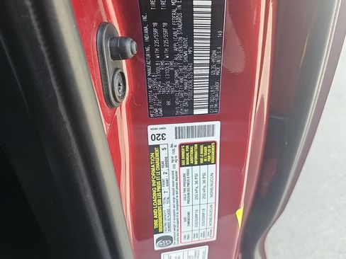 Used 2020 Toyota Sienna Limited Premium image 29