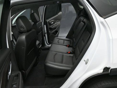 Used 2023 GMC Terrain SLT w/ Elevation Edition image 31