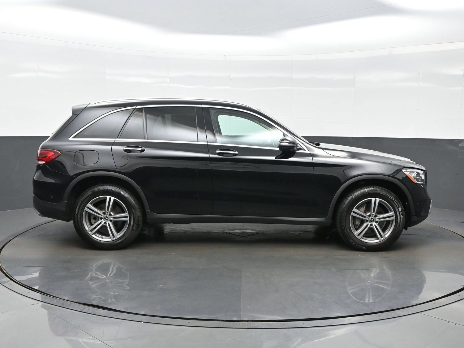 Used 2022 Mercedes-Benz GLC 300 4MATIC image 7