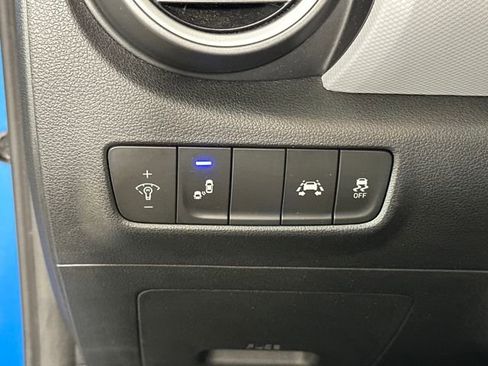 Used 2019 Hyundai Kona Limited image 19