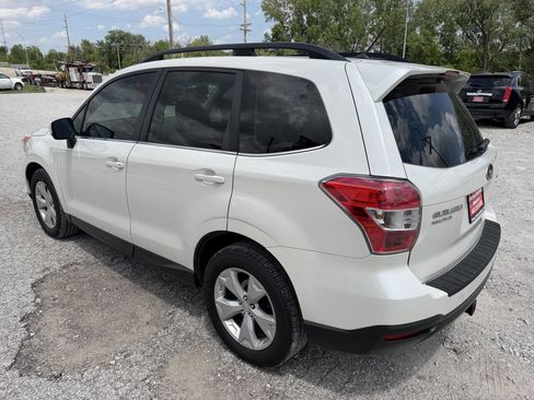 Used 2015 Subaru Forester 2.5i Limited AWD/4WD image 5