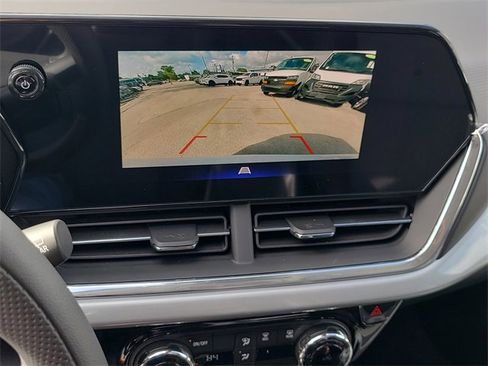 New 2026 Chevrolet Trax LT image 32