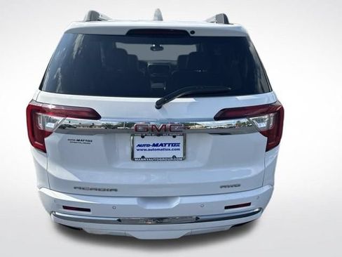 Used 2023 GMC Acadia Denali AWD/4WD image 4