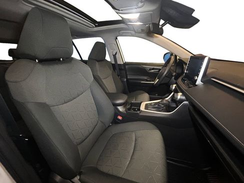 Certified 2022 Toyota RAV4 XLE w/ Convenience Package image 15