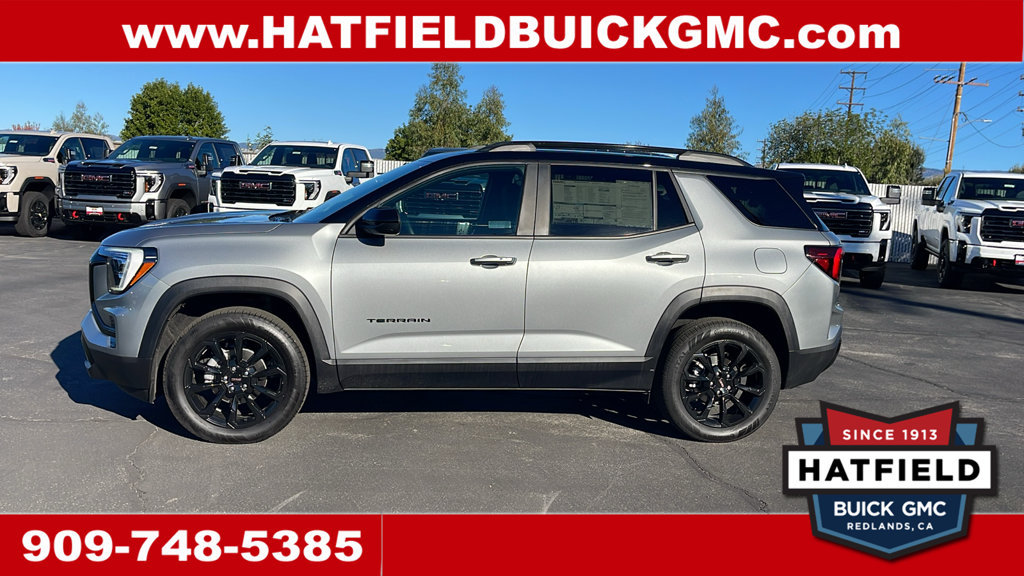 Used 2026 GMC Terrain Elevation w/ Black Edition FWD image 2