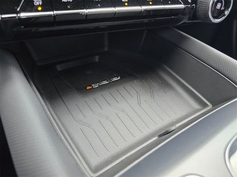 New 2026 Chevrolet Equinox EV RS image 35