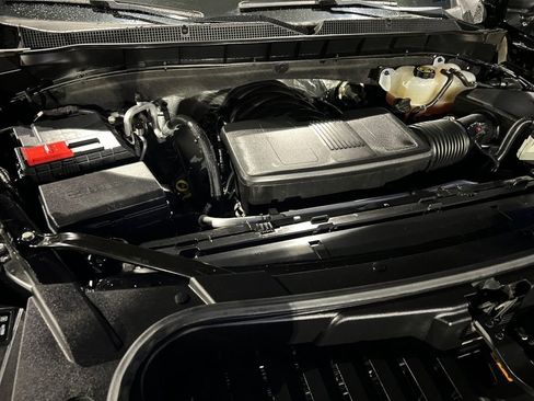 Used 2023 Chevrolet Suburban LT image 42